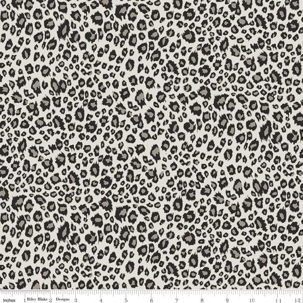 Animal Kingdom Leopard Mini C696 Gray - Riley Blake Designs - Animal Print Spots - Quilting Cotton Fabric
