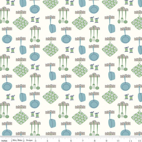 31" End of Bolt Piece - CLEARANCE Cook Book Dinner C11759 Cottage - Riley Blake - Pans Hot Pads Utensils Off White - Quilting Cotton Fabric