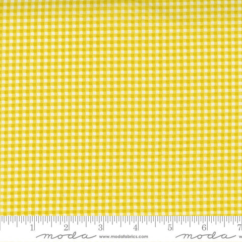 CLEARANCE Seashore Drive Picnic Check 37626 Citrine - Moda Fabrics - PRINTED Gingham Checks Off White - Quilting Cotton Fabric