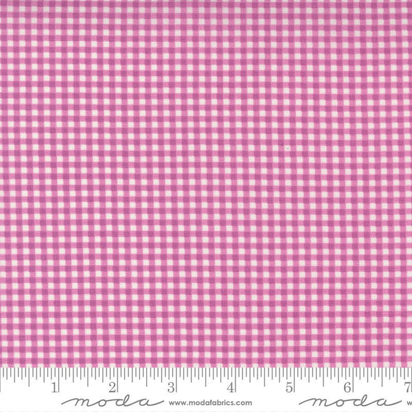 SALE Seashore Drive Picnic Check 37626 Violet - Moda Fabrics - PRINTED Gingham Checks Purple Off White - Quilting Cotton Fabric