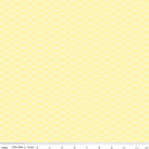 Coloring on the Farm Chicken Wire C12234 Yellow - Riley Blake Designs - Crayola Geometric White on Yellow - Quilting Cotton Fabric