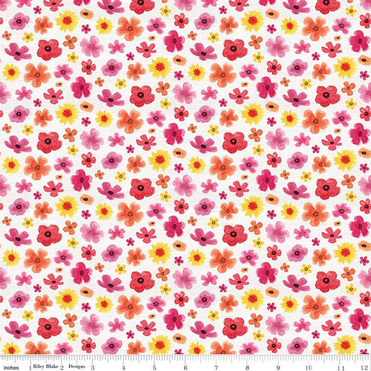 CLEARANCE Monthly Placemats February Flower Toss C12403 Off White - Riley Blake Designs - Valentine's Flowers - Quilting Cotton Fabric