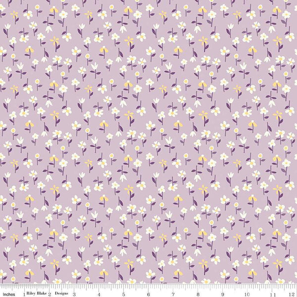 Hello Spring Floral C12965 Lilac - Riley Blake Designs - Flowers - Quilting Cotton Fabric