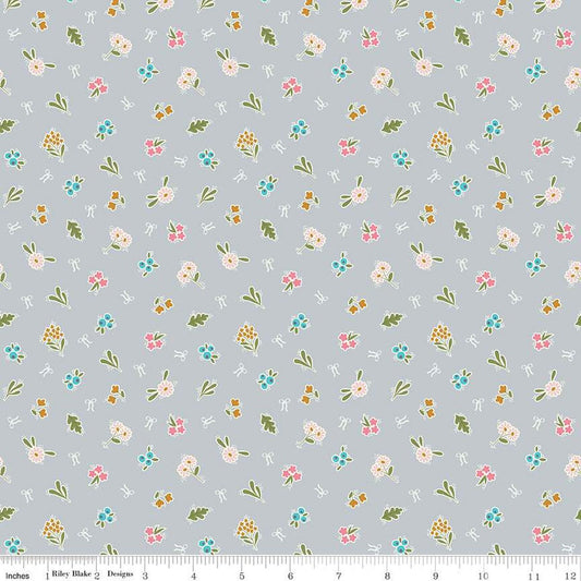 Fat Quarter End of Bolt CLEARANCE Swan Serenade Encore SC13262 Silver SPARKLE - Riley Blake  - Floral Flowers Gold SPARKLE - Quilting Cotton